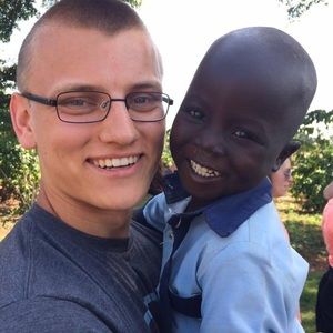 Meet your Posher, Brad